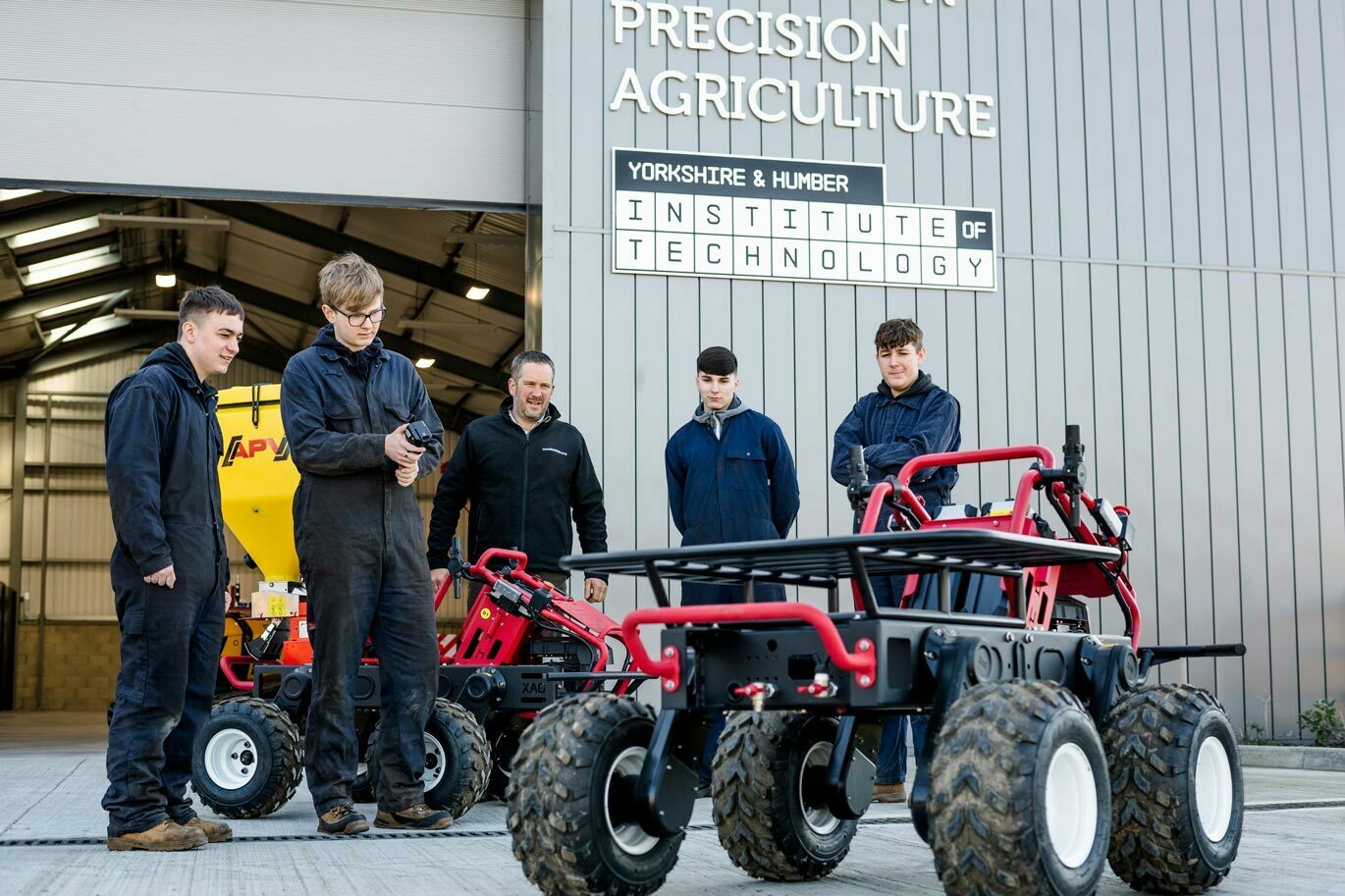 Engin gallery Engineering students driving robotic fertiliser